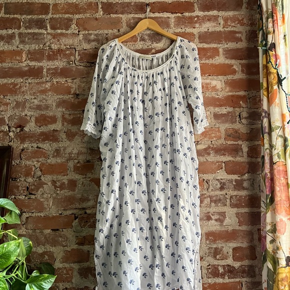 Cutter Brooks Blue & White Prairie Cottagecore Floral Shift Midi Dress - Picture 3 of 9